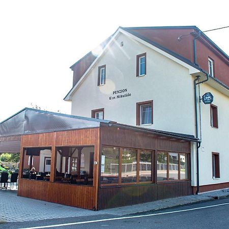 Hostinec A Penzion U Sv. Mikulase Hotel Hať Екстериор снимка