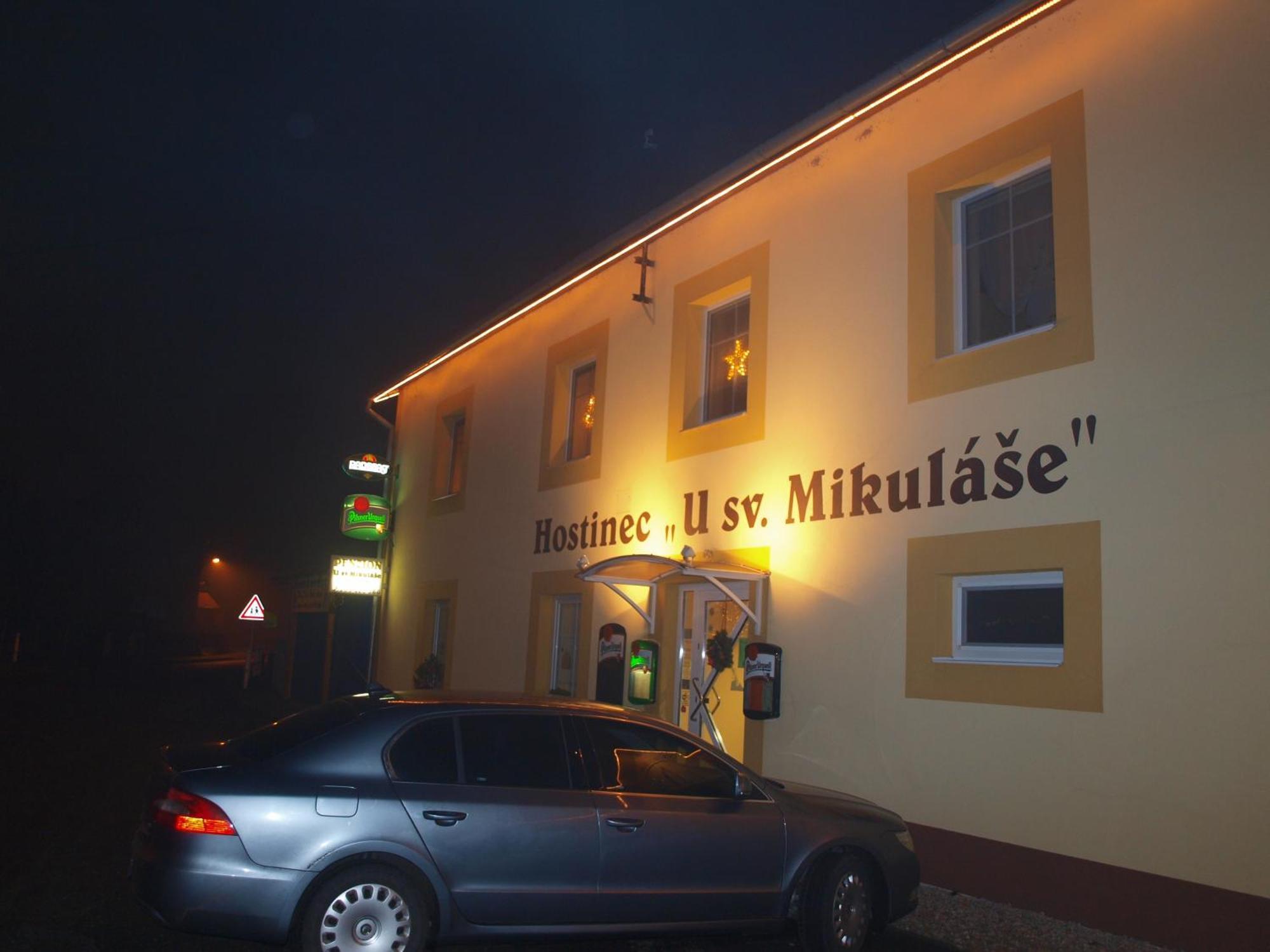 Hostinec A Penzion U Sv. Mikulase Hať Екстериор снимка